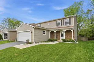 221 E Lakeside Dr, Vernon Hills, IL 60061 - Photo 2