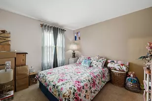 221 E Lakeside Dr, Vernon Hills, IL 60061 - Photo 20