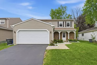 221 E Lakeside Drive, Vernon Hills, IL 60061 - Photo 1