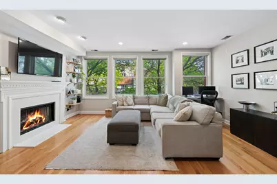 3336 N Damen Avenue #2, Chicago, IL 60618 - Photo 2