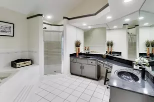 384 Du Pahze St, Naperville, IL 60565 - Photo 16