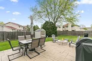 1041 N Cardinal Dr, Palatine, IL 60074 - Photo 30