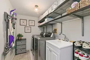 1041 N Cardinal Dr, Palatine, IL 60074 - Photo 16