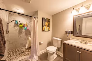 3938 W 66th Pl, Chicago, IL 60629 - Photo 6