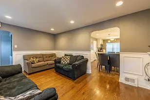 3938 W 66th Pl, Chicago, IL 60629 - Photo 14