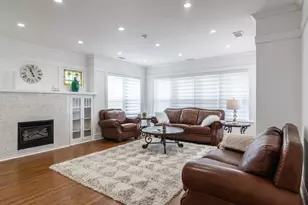 5028 N California Ave, Chicago, IL 60625 - Photo 2