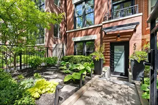 908 W Webster Ave, Chicago, IL 60614 - Photo 2