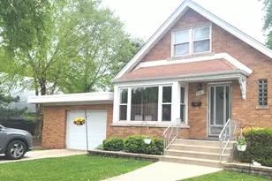 9301 S Spaulding Ave, Evergreen Park, IL 60805 - Photo 2