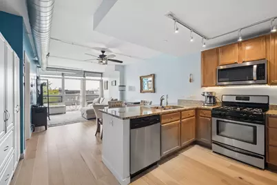 1610 W Fullerton Avenue #412, Chicago, IL 60614 - Photo 6