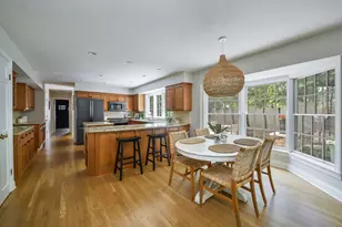 707 Gary Ct, Wheaton, IL 60187 - Photo 4