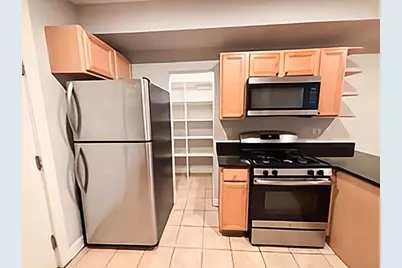 2641 W Estes Avenue #1A, Chicago, IL 60645 - Photo 2