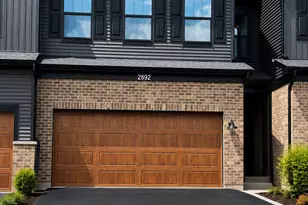 2892 Preserve Cir, Aurora, IL 60502 - Photo 1