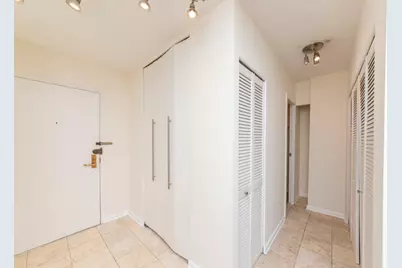 777 N Michigan Avenue #1706, Chicago, IL 60611 - Photo 12