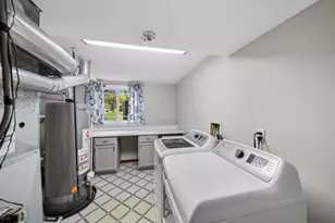 2481 Chatham Rd, Aurora, IL 60506 - Photo 18