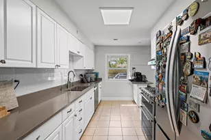 1011 Beverly Dr, Wheeling, IL 60090 - Photo 10