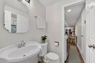1723 Hartmann Dr, Schaumburg, IL 60193 - Photo 24