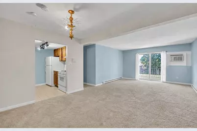 138 E Bailey Road #M, Naperville, IL 60565 - Photo 4