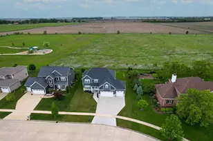 4804 Oakdale Dr, Champaign, IL 61822 - Photo 2