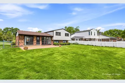 1527 S Chesterfield Drive, Arlington Heights, IL 60005 - Photo 26