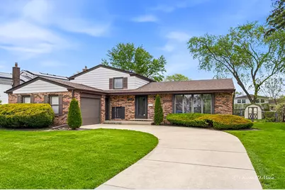 1527 S Chesterfield Drive, Arlington Heights, IL 60005 - Photo 2