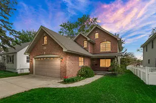 445 S Maple St, Itasca, IL 60143 - Photo 2