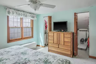 140 Eagle Point Rd, Fox Lake, IL 60020 - Photo 38