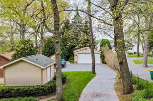 140 Eagle Point Rd, Fox Lake, IL 60020 - Photo 54