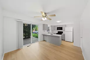 2138 Rugen Rd, Glenview, IL 60025 - Photo 10