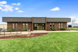 9325 Gulfstream Rd, Frankfort, IL 60423 - Photo 1