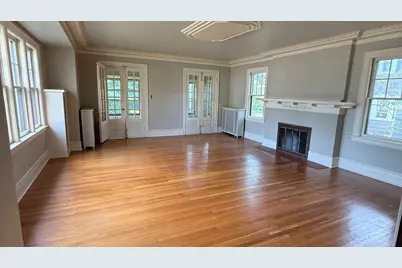 427 W Franklin Street, Wheaton, IL 60187 - Photo 4