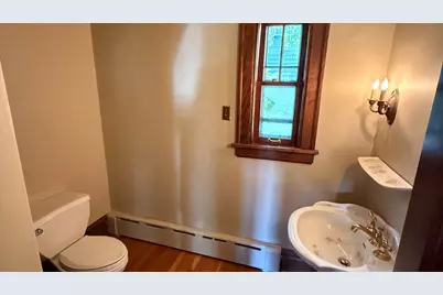 427 W Franklin Street, Wheaton, IL 60187 - Photo 6