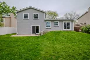106 S Elroy Ave, Bartlett, IL 60103 - Photo 18