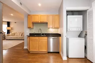 1531 W Rosemont Ave, Chicago, IL 60660 - Photo 8