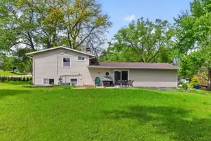 849 Hemlock Dr, Sleepy Hollow, IL 60118 - Photo 34