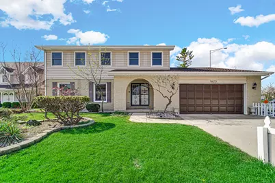1623 W Bray Court, Arlington Heights, IL 60005 - Photo 1