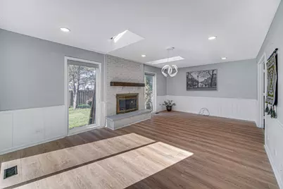 1623 W Bray Court, Arlington Heights, IL 60005 - Photo 12