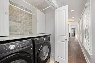 1019 W George St, Chicago, IL 60657 - Photo 26