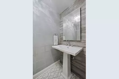 1019 W George Street, Chicago, IL 60657 - Photo 16