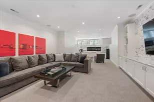 1019 W George St, Chicago, IL 60657 - Photo 28