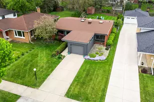 304 S Mt Prospect Rd, Mount Prospect, IL 60056 - Photo 36