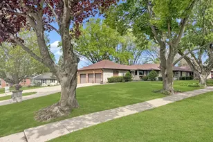 312 S Church St, Orangeville, IL 61060 - Photo 2