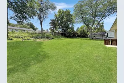 1411 Mark Drive, Freeport, IL 61032 - Photo 24