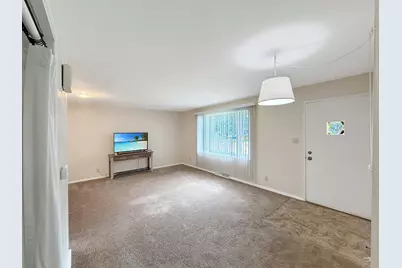 1411 Mark Drive, Freeport, IL 61032 - Photo 8
