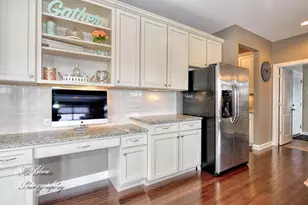 1403 Karen Dr, West Dundee, IL 60118 - Photo 8
