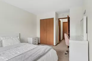 513 East Ave, Streamwood, IL 60107 - Photo 16