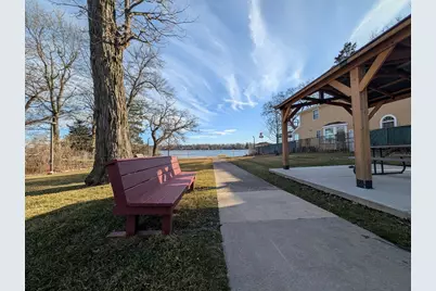 117 Lakewood Avenue, Crystal Lake, IL 60014 - Photo 4