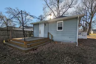 117 Lakewood Ave, Crystal Lake, IL 60014 - Photo 8