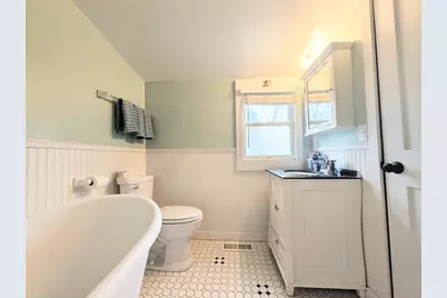 117 Lakewood Avenue, Crystal Lake, IL 60014 - Photo 16