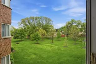 300 S Roselle Rd, Schaumburg, IL 60193 - Photo 6