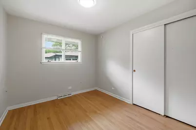 27 Sheffield Lane, Oak Brook, IL 60523 - Photo 18